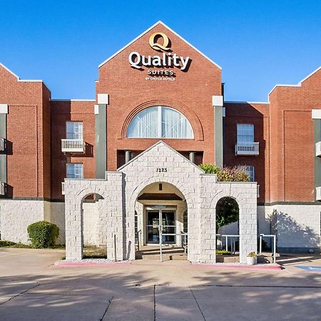 Quality Suites Irving-Las Colinas Exterior photo